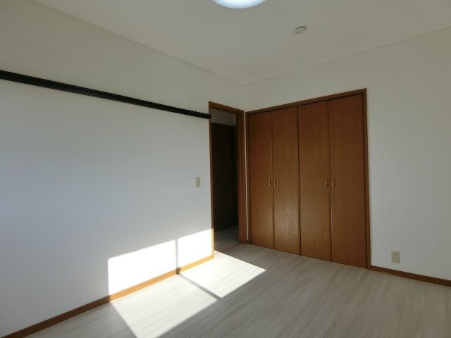 オークシティDの洋室