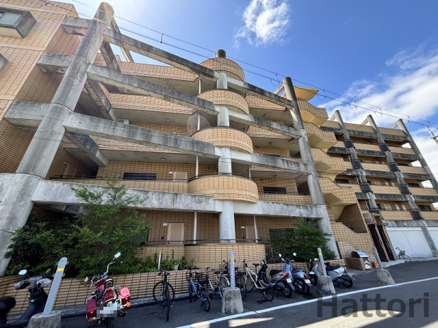 コーニッシュ豊中の外観