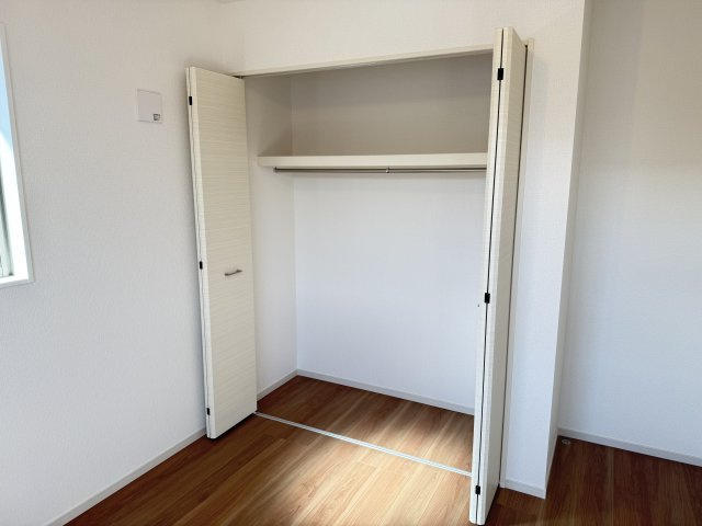 アーバンスタイル北群馬郡吉岡町9期　2号棟の収納|２階洋室1収納です