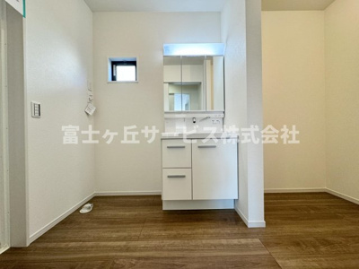 【脱衣所】 | 静岡市葵区西千代田町 新築一戸建て 2号棟 | 脱衣場です