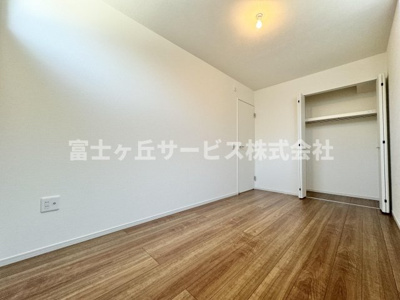 【子供部屋】 | 静岡市葵区西千代田町 新築一戸建て 2号棟 | 子供部屋としても使える洋室です