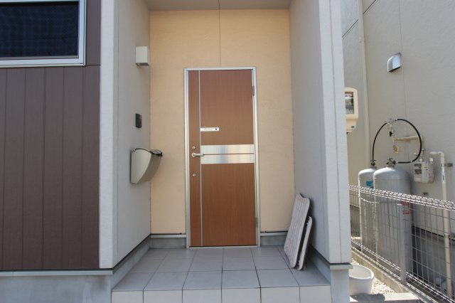 前後町大代1605-82KODATEXⅠの玄関|毎日通る玄関はこちらです