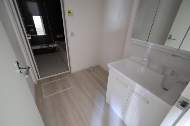 《仲介手数料無料》南区大字大谷口2541-6(全1戸)新築一戸建てリガーレのランドリースペース|撮影日 2025年8月3日 15:40 晴れ