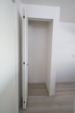 《仲介手数料無料》南区大字大谷口2541-6(全1戸)新築一戸建てリガーレの収納|撮影日 2025年8月3日 15:40 晴れ