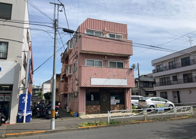 【外観】 | 第２石田ビル | 隣家の土地はどうなっているのか、生活利便施設が近くにあるのか、学校まで近いかなど、お客様のライフスタイルにあわせたイメージが重要です。また、近くにあると困る施設が近くにないかも確認するといいでしょう。