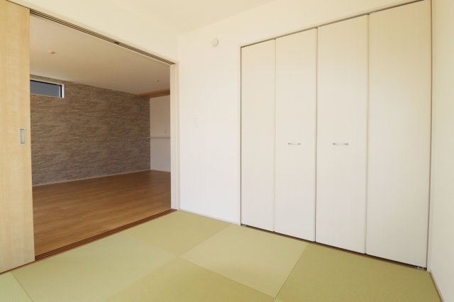 郡山市片平町字釜場　　　　１号棟　　　小山田小学校、郡山第６中学区の和室