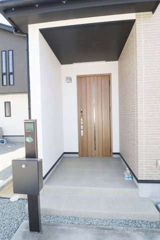 郡山市片平町字釜場　　　　１号棟　　　小山田小学校、郡山第６中学区の玄関