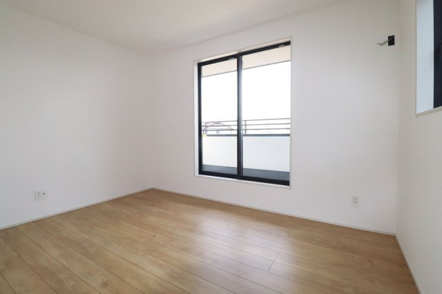 郡山市片平町字釜場　　　　１号棟　　　小山田小学校、郡山第６中学区の洋室