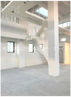 スーパースクウェア