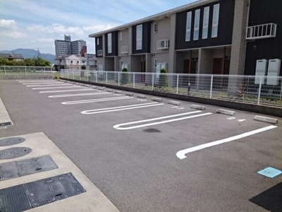 【駐車場】 | ラゴーア・アネシスⅤ | 駐車場完備です