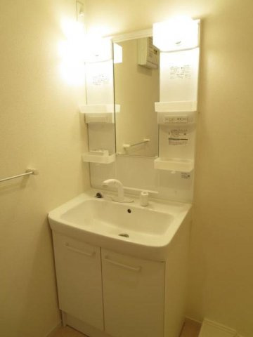 ラ・ドゥサーⅣの洗面所|スペースが確保できる洗面所です