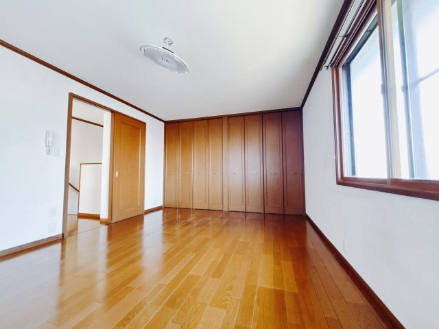【中古戸建】安中市安中一丁目の洋室|■洋室
