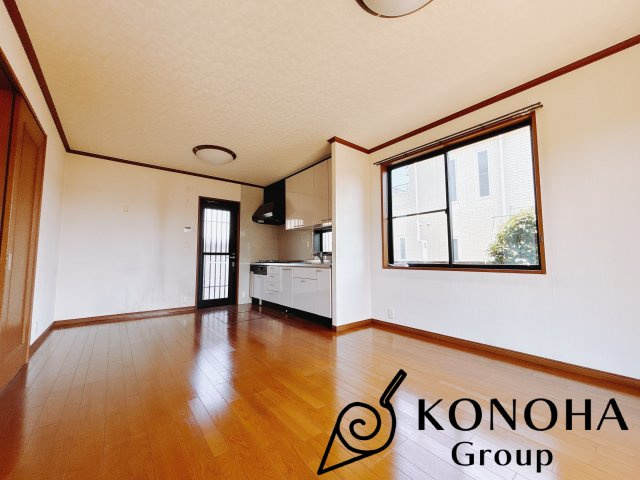 【中古戸建】安中市安中一丁目の居間・リビング|■リビング