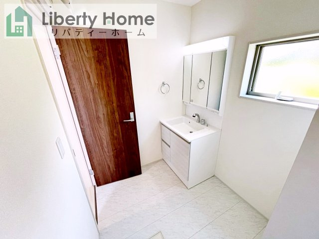 常陸太田市金砂郷第4　新築戸建　の独立洗面台
