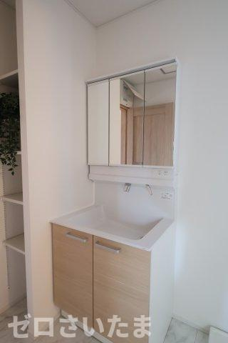 《仲介手数料無料》南区大字広ヶ谷戸567新築一戸建てコンフォートヒルズの独立洗面台|撮影日 2025年10月30日 14:40 晴れ