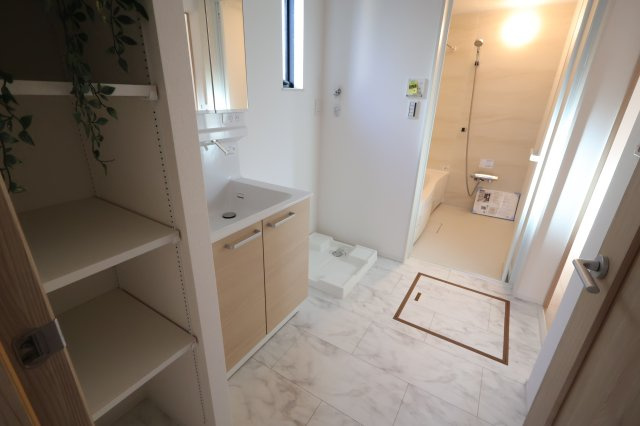 《仲介手数料無料》南区大字広ヶ谷戸567新築一戸建てコンフォートヒルズのランドリースペース|撮影日 2025年10月30日 14:40 晴れ