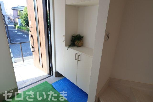 《仲介手数料無料》南区大字広ヶ谷戸567新築一戸建てコンフォートヒルズの玄関|撮影日 2025年10月30日 14:40 晴れ