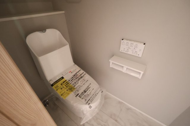 《仲介手数料無料》南区大字広ヶ谷戸567新築一戸建てコンフォートヒルズのトイレ|撮影日 2025年10月30日 14:40 晴れ