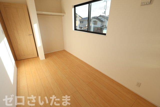 《仲介手数料無料》南区大字広ヶ谷戸567新築一戸建てコンフォートヒルズの洋室|撮影日 2025年10月30日 14:40 晴れ