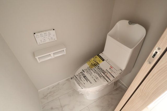 《仲介手数料無料》南区大字広ヶ谷戸567新築一戸建てコンフォートヒルズのトイレ|撮影日 2025年10月30日 14:40 晴れ