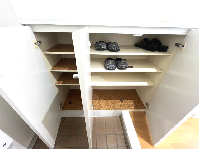 シティコーポパルナス新所沢の玄関|シューズクローズです