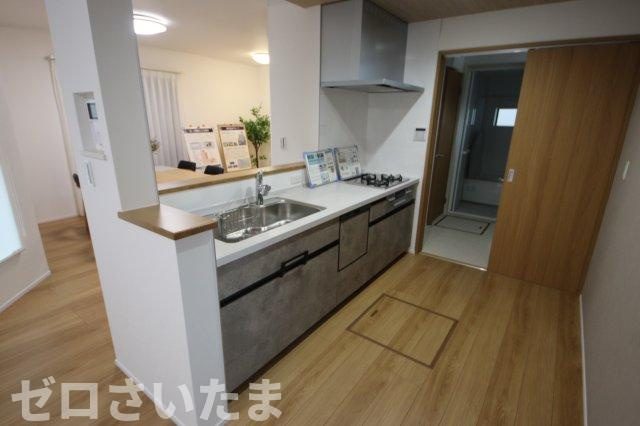 《仲介手数料無料》南区大字広ヶ谷戸567新築一戸建てコンフォートヒルズのキッチン|撮影日 2025年6月2日 16:00 晴れ