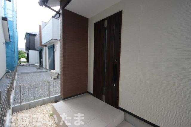 《仲介手数料無料》南区大字広ヶ谷戸567新築一戸建てコンフォートヒルズの玄関|撮影日 2025年6月2日 16:00 晴れ