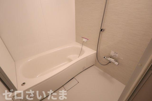 《仲介手数料無料》南区大字広ヶ谷戸567新築一戸建てコンフォートヒルズの浴室|撮影日 2025年10月30日 14:50 晴れ