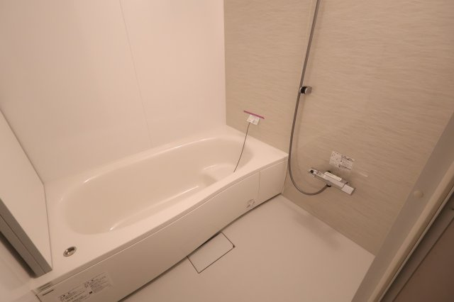 【浴室】 | 《仲介手数料無料》南区大字広ヶ谷戸567(Y号棟)新築一戸建てコンフォートヒルズ | 撮影日 2025年10月30日 14:50 晴れ