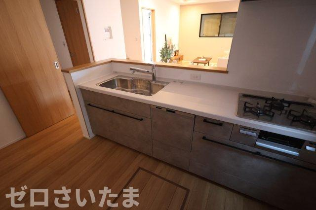 《仲介手数料無料》南区大字広ヶ谷戸567新築一戸建てコンフォートヒルズのキッチン|撮影日 2025年10月30日 14:50 晴れ