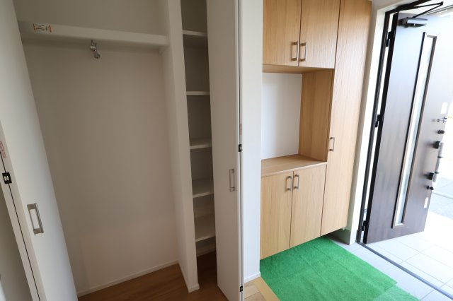 【玄関】 | 《仲介手数料無料》南区大字広ヶ谷戸567(Y号棟)新築一戸建てコンフォートヒルズ | 撮影日 2025年10月30日 14:50 晴れ