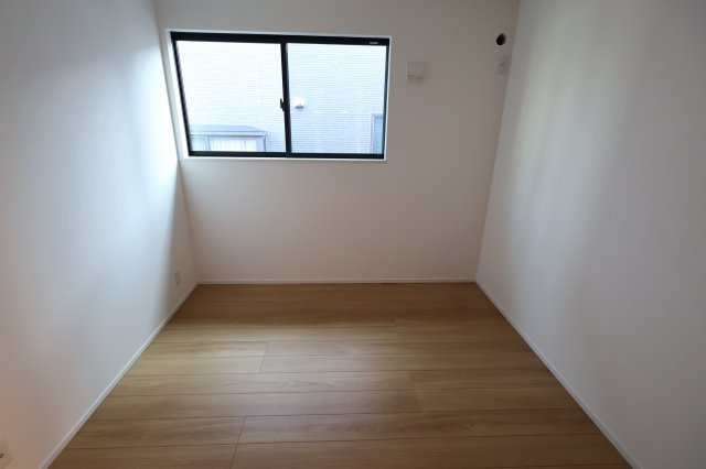 【洋室】 | 《仲介手数料無料》南区大字広ヶ谷戸567(Y号棟)新築一戸建てコンフォートヒルズ | 撮影日 2025年10月30日 14:50 晴れ