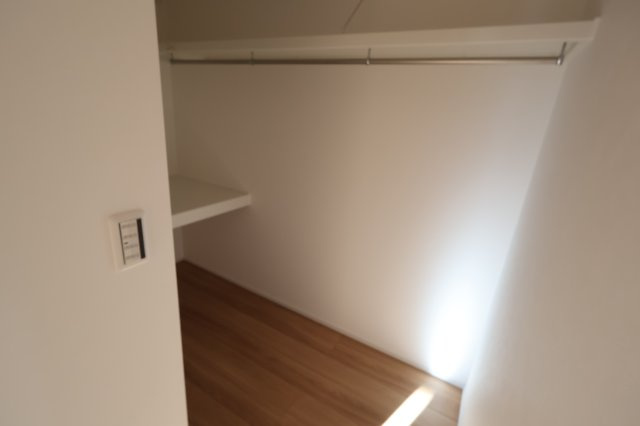 【収納】 | 《仲介手数料無料》南区大字広ヶ谷戸567(Y号棟)新築一戸建てコンフォートヒルズ | 撮影日 2025年10月30日 14:50 晴れ