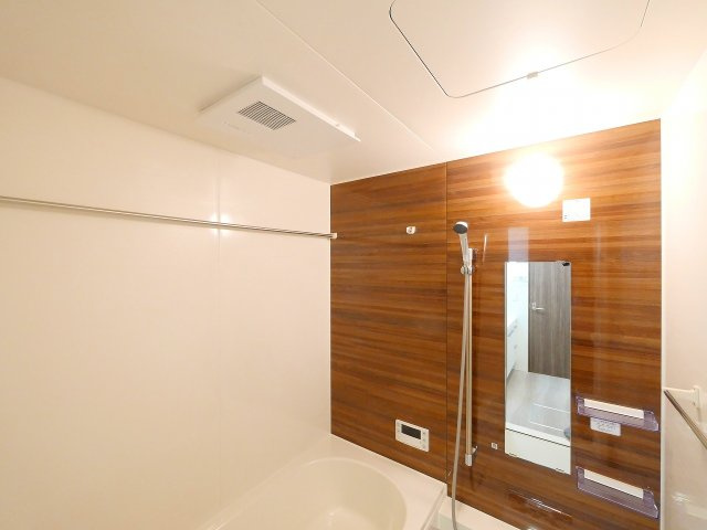 ジェイドウェルの設備|浴室乾燥付きです