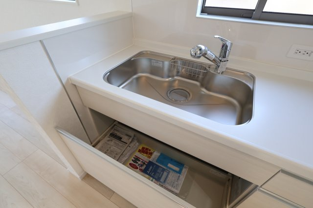 《仲介手数料無料》南区松本３丁目6-5(全1戸)新築一戸建てクレイドルガーデンのキッチン|撮影日 2025年9月26日 10:00 晴れ