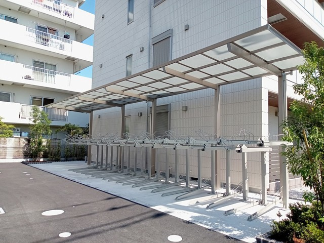（シニア限定）ヘーベルVillage大田六郷のその他共用部分|屋根付きの駐輪スペース