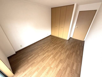 【寝室】 | 七福マンション