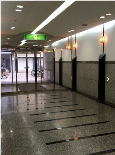 肥後橋IPビルのエントランス