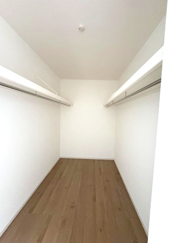 【収納】 | 糟屋郡宇美町若草1丁目4期　3号棟（全4棟）【仲介手数料無料・0円】 | 現地写真。ウォークインクローゼットです。