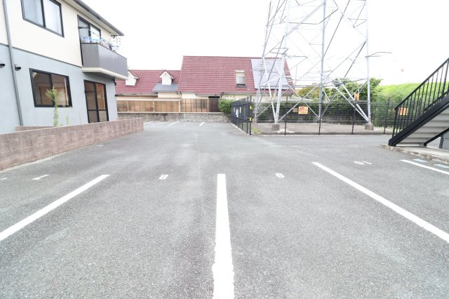 フレグランス玉名Ⅰ棟の駐車場