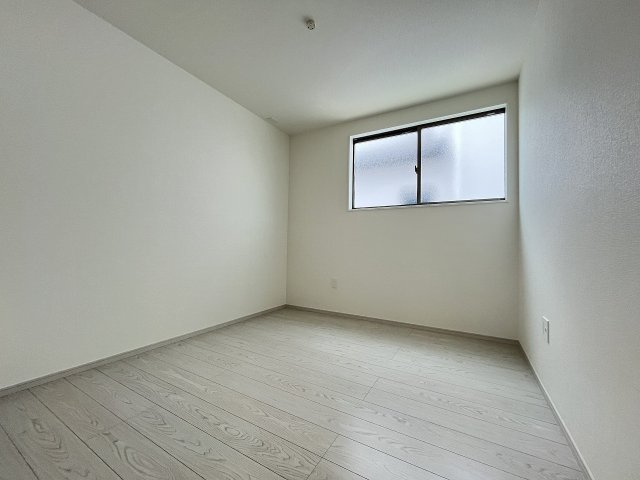 【子供部屋】 | 糟屋郡宇美町若草1丁目4期　4号棟（全4棟）【仲介手数料無料・0円】 | 現地写真。