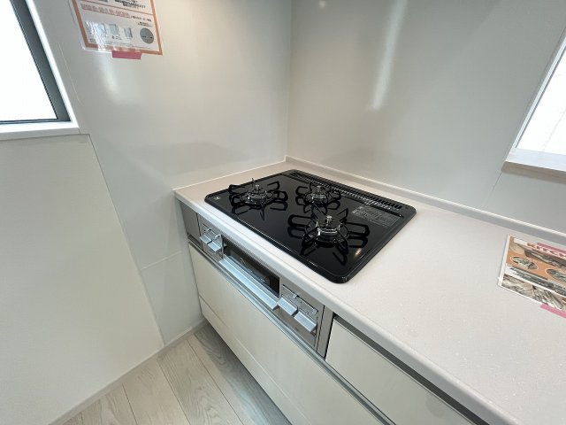 【キッチン】 | 糟屋郡宇美町若草1丁目4期　4号棟（全4棟）【仲介手数料無料・0円】 | 現地写真。