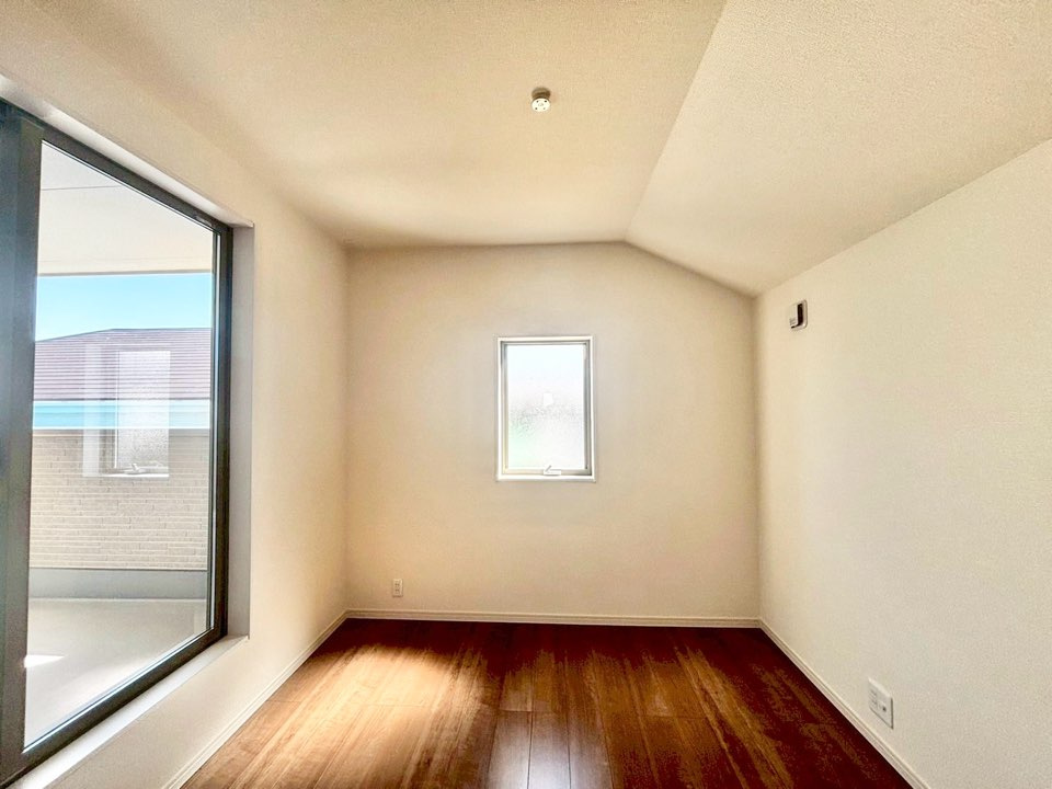 リーブルガーデン豊明市西川町善波　全6棟　新築戸建の洋室