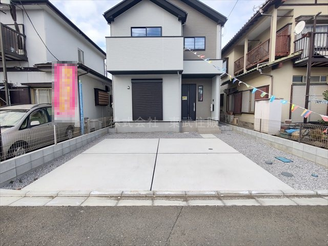 【駐車場】 | 川越市南大塚１０期　全１棟 | 並列2台駐車可能です