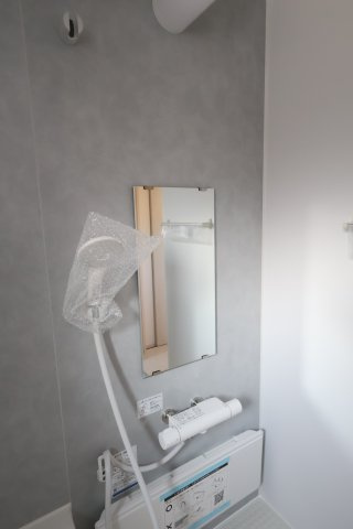 《仲介手数料無料》桜区町谷１丁目12(1号棟)新築一戸建てリーブルガーデンの浴室|撮影日 2025年8月28日 15:45 晴れ