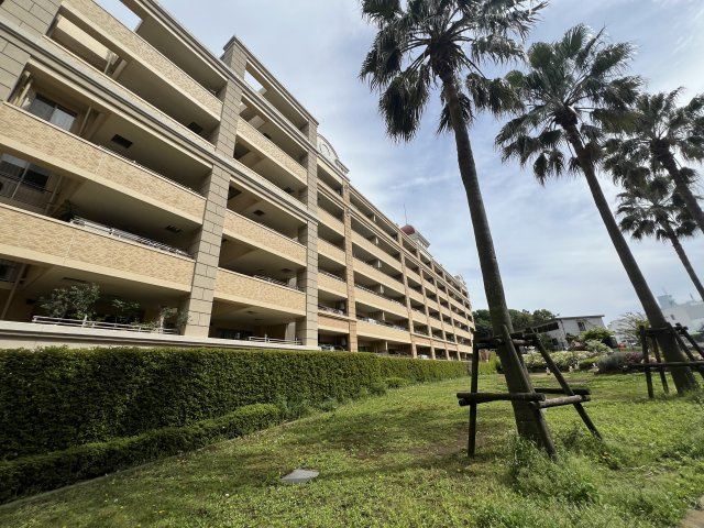 レイディアントシティ戸塚の外観|落ち着いた雰囲気の外観です