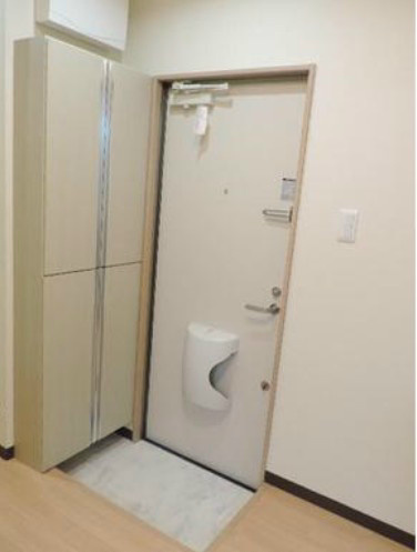 ゴンドラビルの玄関