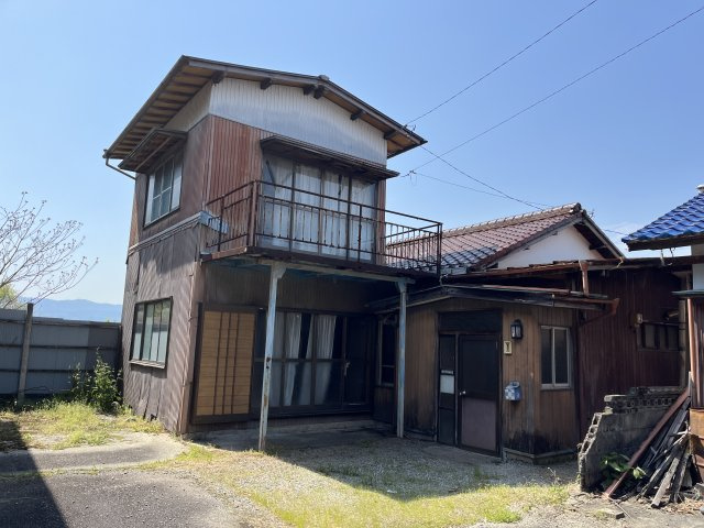 津市白山町川口中古戸建の外観