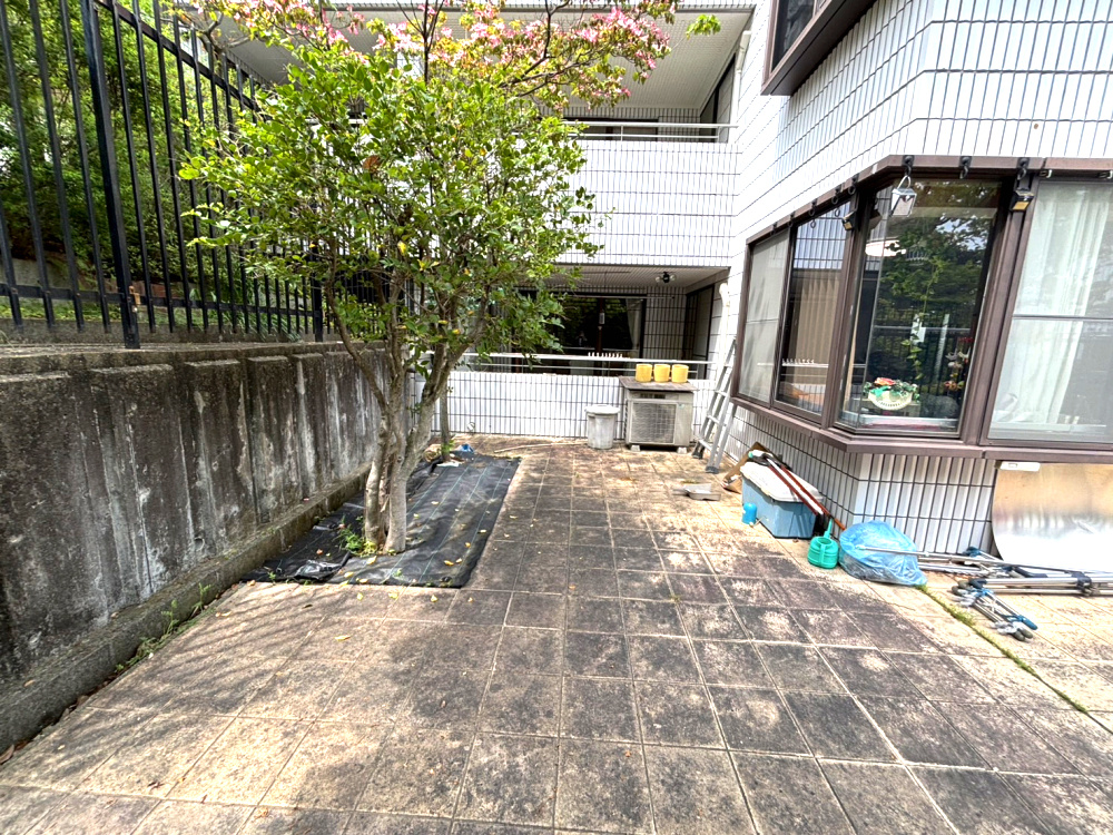 フローラ御影山手A棟の庭|お庭でゆったりと過ごせます