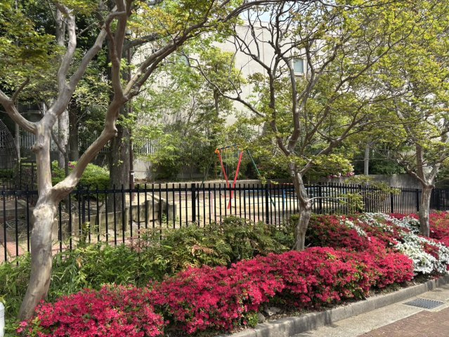 フローラ御影山手A棟のその他|公園